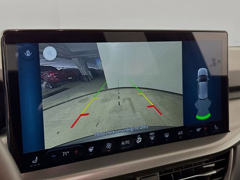 Used 2025 Ford Escape SE w/ Class II Trailer Tow Package image 49