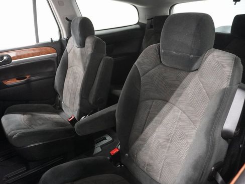 Used 2010 Buick Enclave CX w/ Driver Confidence Package image 13