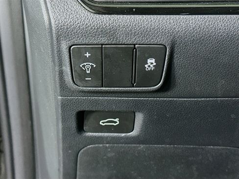 Used 2025 Kia K5 LXS image 17