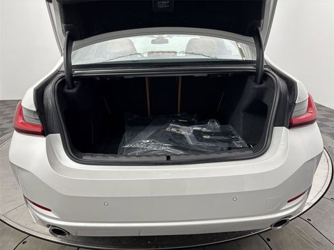 New 2026 BMW 330i xDrive Sedan w/ Convenience Package image 21
