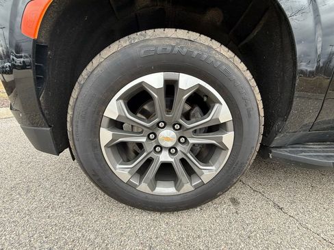 Used 2022 Chevrolet Tahoe LT w/ Luxury Package image 37