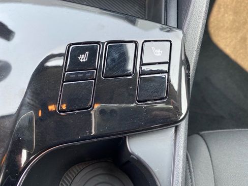 Used 2023 Kia Sportage LX image 15