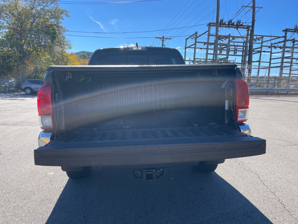 Used 2019 Toyota Tacoma SR5 AWD/4WD image 13