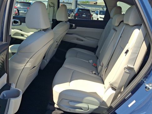 New 2026 Kia Sorento S w/ S Panoramic Sunroof Package AWD/4WD image 6