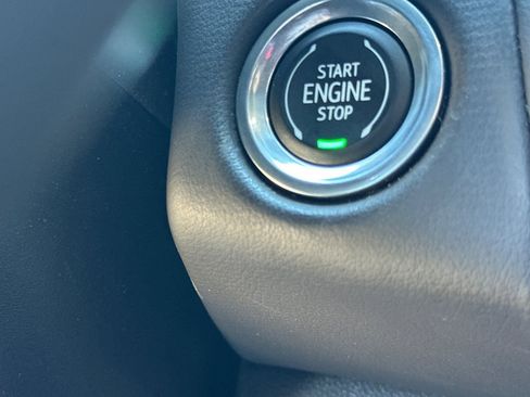 Used 2023 GMC Yukon SLT image 26