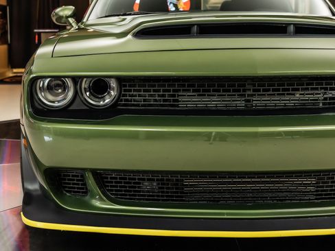 Used 2018 Dodge Challenger SRT Demon w/ Demon Vehicle Storage Package image 20