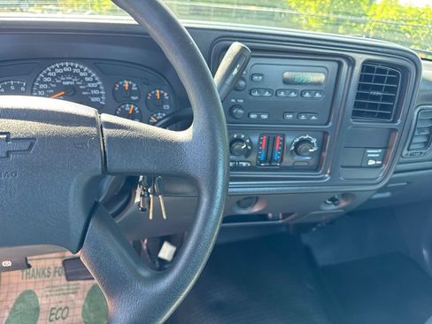 Used 2003 Chevrolet Silverado 1500 W/T RWD image 23