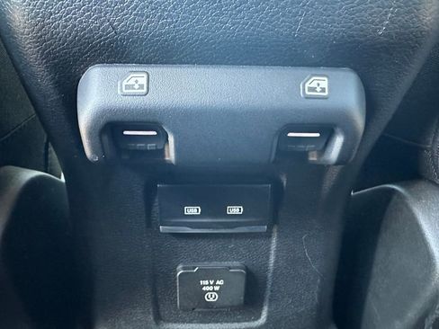 Used 2023 Jeep Gladiator Rubicon AWD/4WD image 12