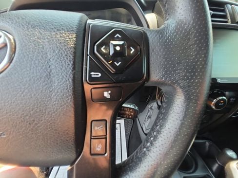 Used 2021 Toyota 4Runner TRD Off-Road Premium AWD/4WD image 19