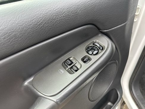 Used 2003 Dodge Ram 1500 Truck ST image 16