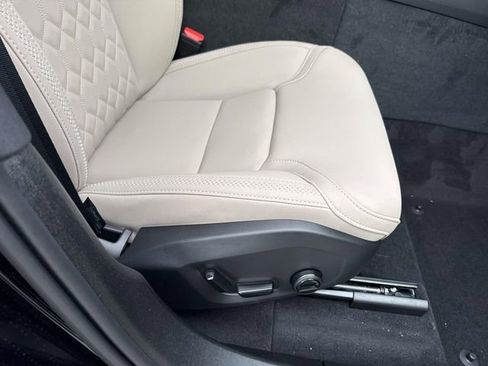 New 2026 Volvo XC60 B5 Plus AWD/4WD image 15