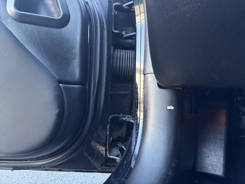 Used 2001 Chevrolet Corvette Z06 w/ Memory Pkg image 21