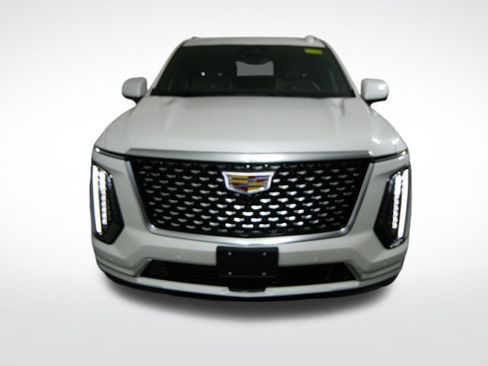 Used 2025 Cadillac Escalade Premium Luxury w/ Touring Package AWD/4WD image 11