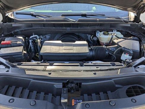 Used 2022 Chevrolet Suburban High Country image 23