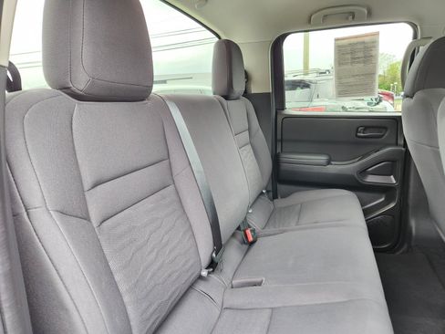 Used 2024 Nissan Frontier S AWD/4WD image 14