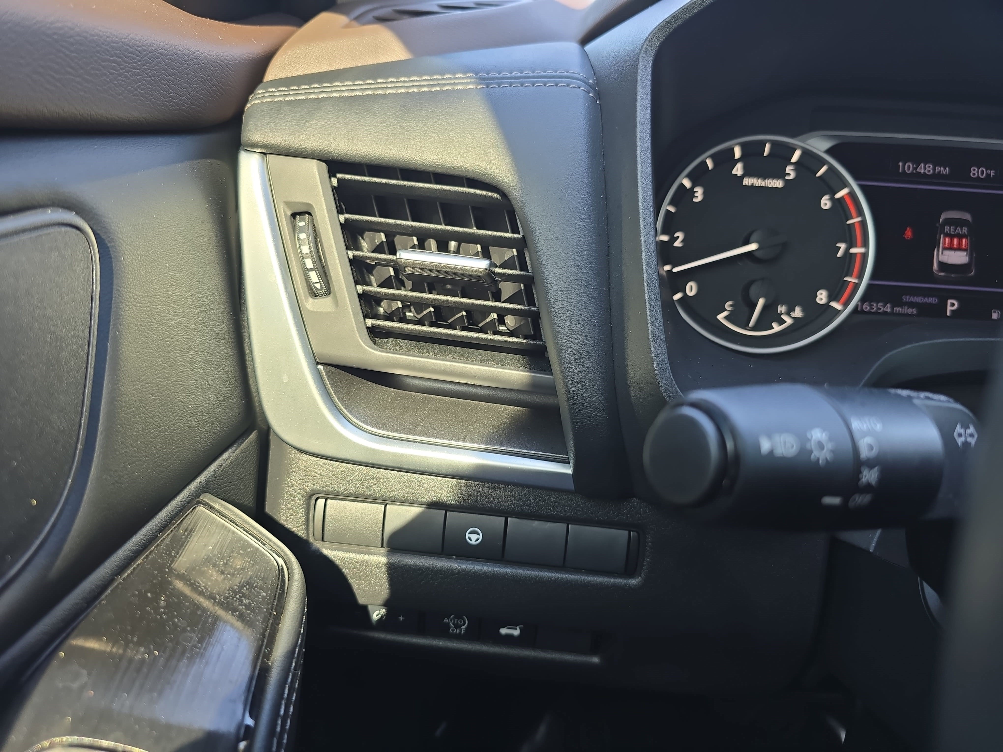 Used 2023 Nissan Rogue SV w/ SV Premium B Package FWD image 25