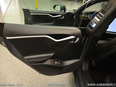 Used 2016 Tesla Model S AWD image 31