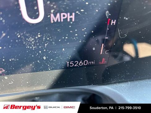 Used 2024 Buick Encore GX Preferred w/ Comfort Package FWD image 4