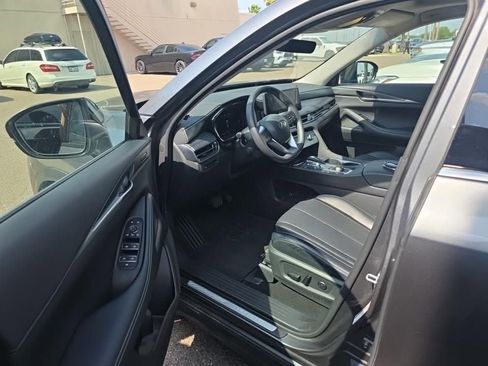 Certified 2023 INFINITI QX60 Luxe w/ Cargo Package FWD image 9