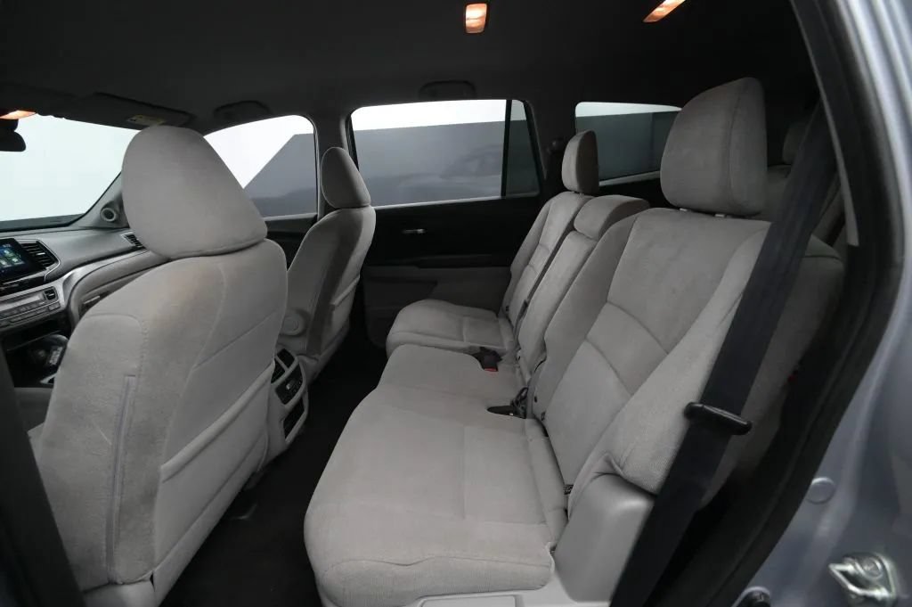 Used 2020 Honda Pilot EX image 39