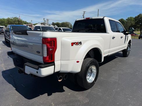 Used 2017 Ford F350 Platinum w/ Platinum Ultimate Package AWD/4WD image 8