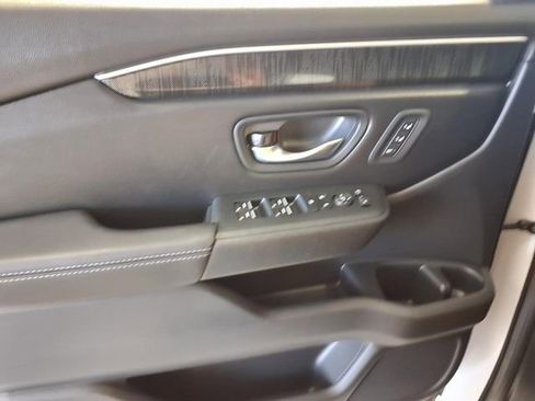 Used 2024 Honda Pilot Elite image 15