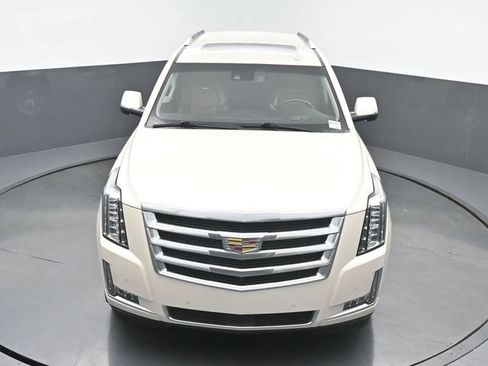 Used 2015 Cadillac Escalade Premium AWD/4WD image 38