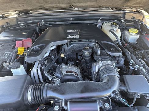 Certified 2021 Jeep Gladiator Rubicon image 18