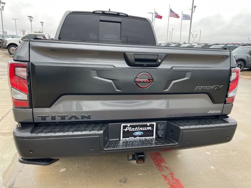 Used 2024 Nissan Titan PRO-4X w/ Pro-4x Convenience Package image 4