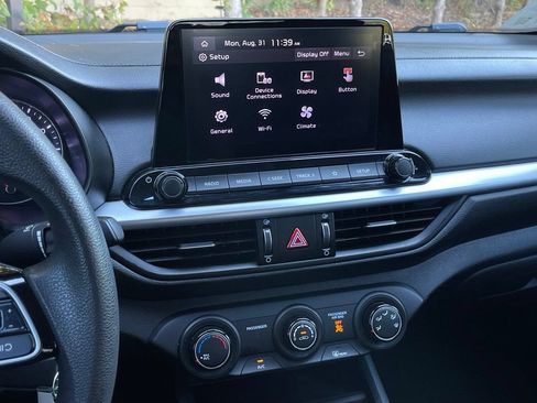 Used 2023 Kia Forte LXS FWD image 17