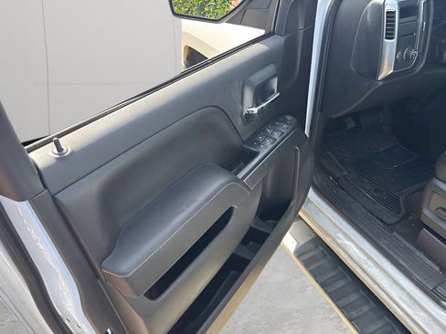 Used 2017 Chevrolet Silverado 1500 LT w/ All Star Edition RWD image 9