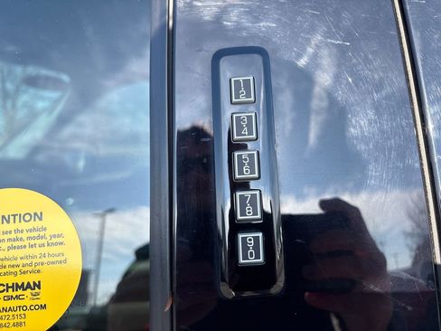 Used 2021 Ford F150 Lariat image 13