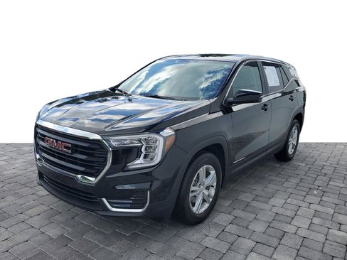 Used 2023 GMC Terrain SLE FWD image 3