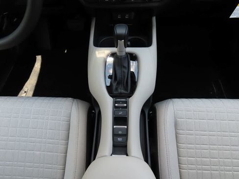 New 2026 Honda HR-V LX image 21