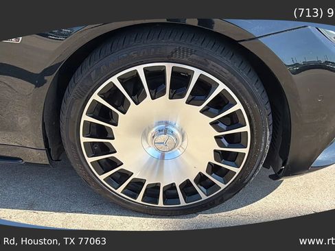 Used 2015 Mercedes-Benz S 550 Sedan image 11