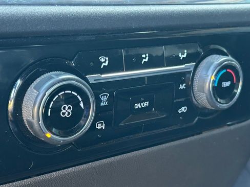 Used 2024 Chevrolet Silverado 2500 LT image 21