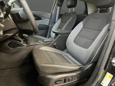 Used 2022 Chevrolet TrailBlazer LT w/ Convenience Package image 4