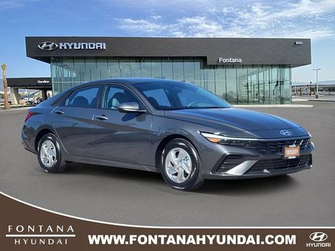 New 2026 Hyundai Elantra SE FWD image 1