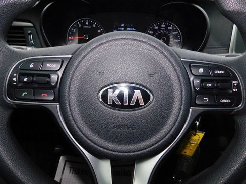 Used 2018 Kia Optima LX w/ 17" Alloy Wheels Package image 27