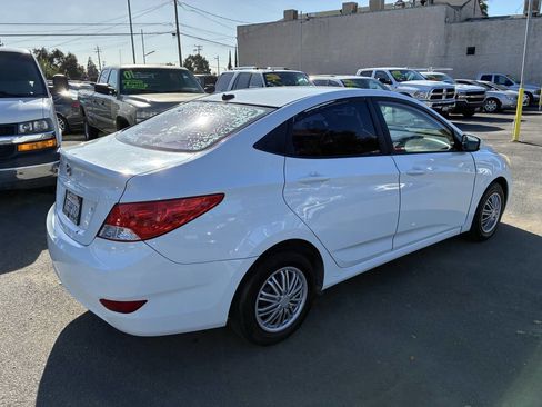 Used 2014 Hyundai Accent GLS image 2