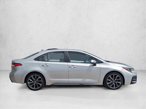 Used 2020 Toyota Corolla SE FWD image 4