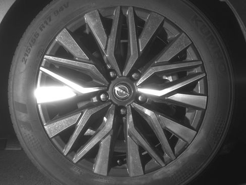 Used 2025 Nissan Altima 2.5 SV image 13