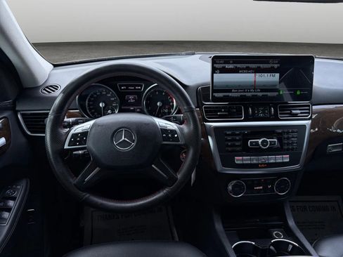 Used 2013 Mercedes-Benz ML 350 4MATIC image 24