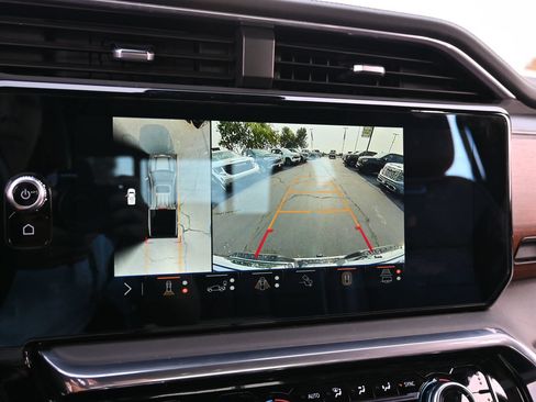 Used 2025 GMC Sierra 1500 Denali Ultimate AWD/4WD image 13