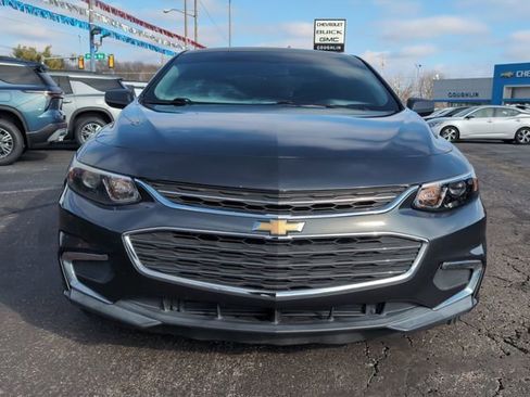 Used 2017 Chevrolet Malibu LS image 2