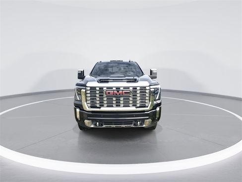 Used 2025 GMC Sierra 2500 Denali w/ Denali Reserve Package image 3