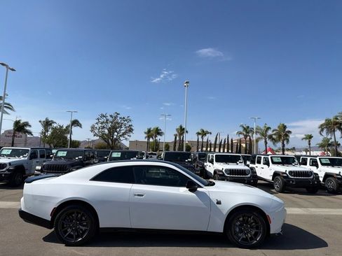 Used 2026 Dodge Charger Scat Pack w/ Blacktop Package AWD/4WD image 9
