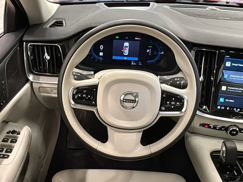Certified 2024 Volvo S60 T8 Ultimate image 12