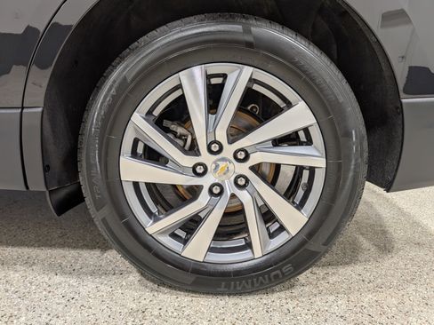 Used 2022 Chevrolet Equinox Premier AWD/4WD image 10