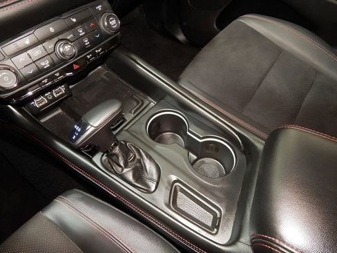 Used 2022 Dodge Durango R/T w/ Blacktop Package image 17